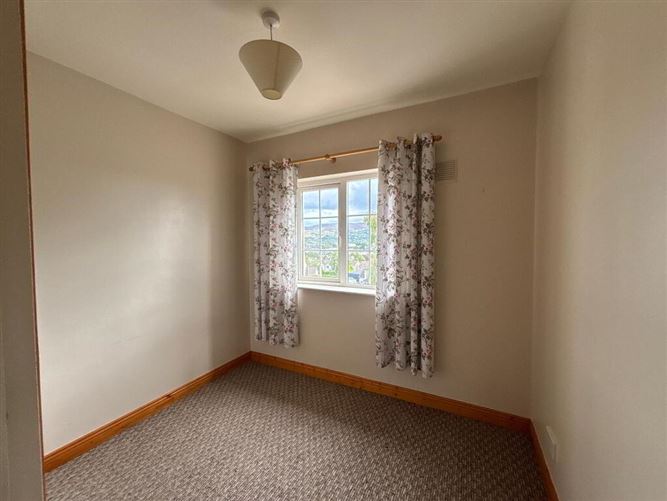 Photo 9 of 11 — 32 Ard Aoibhinn, Cashel Road, Clonmel, Tipperary