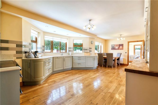 9 Railway Court, Newtownforbes, Co. Longford