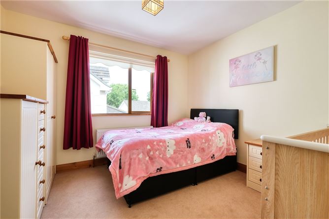 9 Railway Court, Newtownforbes, Co. Longford