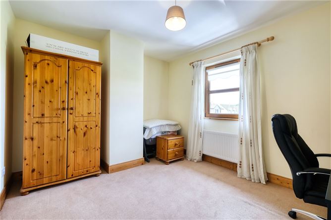 9 Railway Court, Newtownforbes, Co. Longford