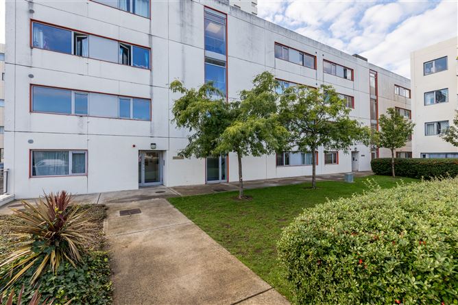 13 The Claremont, Santry, Dublin 9
