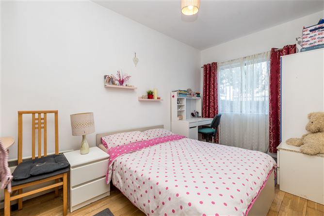 13 The Claremont, Santry, Dublin 9