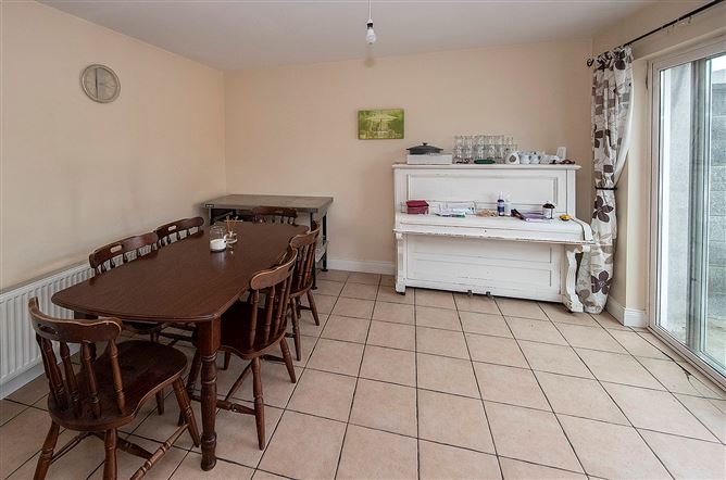 34 Town Court, Dungarvan, Co. Waterford