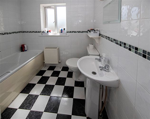 34 Town Court, Dungarvan, Co. Waterford