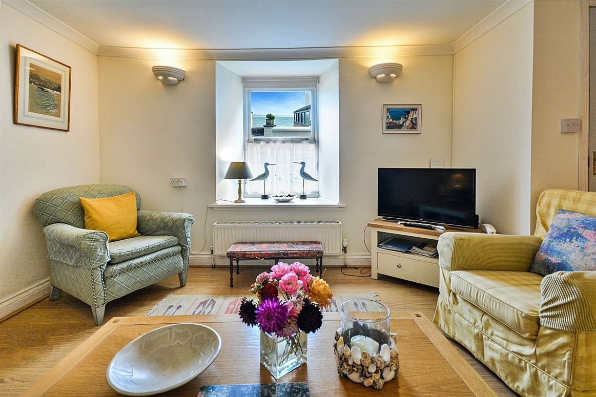 Tide's Edge Cottage,Cawsand,Cornwall,United Kingdom