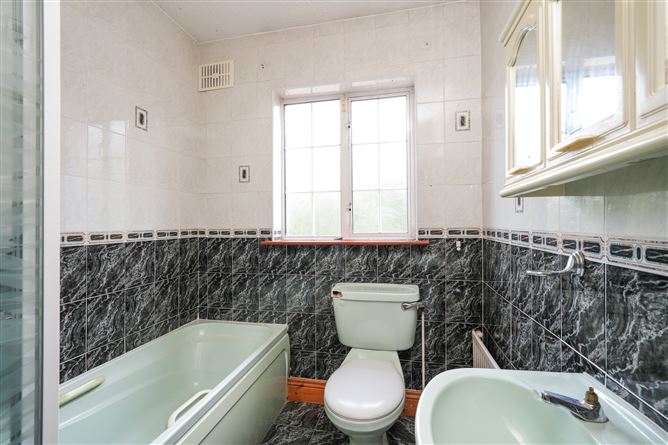 19 Palmers Glade, Palmerstown, Dublin 20