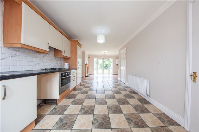 https://photos-a.propertyimages.ie/media/0/9/1/5015190/0528efb4-c55a-45f4-bb0b-12a14cfad546_l.jpg