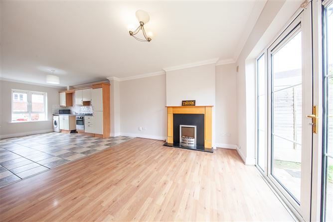 https://photos-a.propertyimages.ie/media/0/9/1/5015190/0528efb4-c55a-45f4-bb0b-12a14cfad546_l.jpg