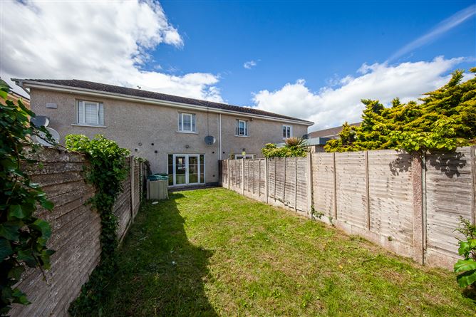 https://photos-a.propertyimages.ie/media/0/9/1/5015190/0528efb4-c55a-45f4-bb0b-12a14cfad546_l.jpg
