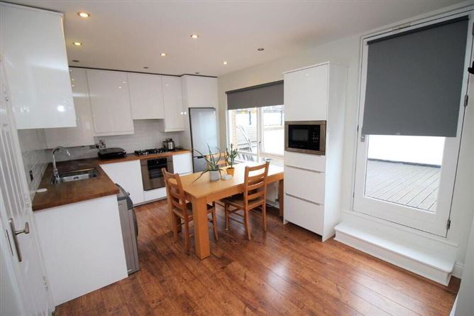 4 Annfield View, Castleknock, Dublin