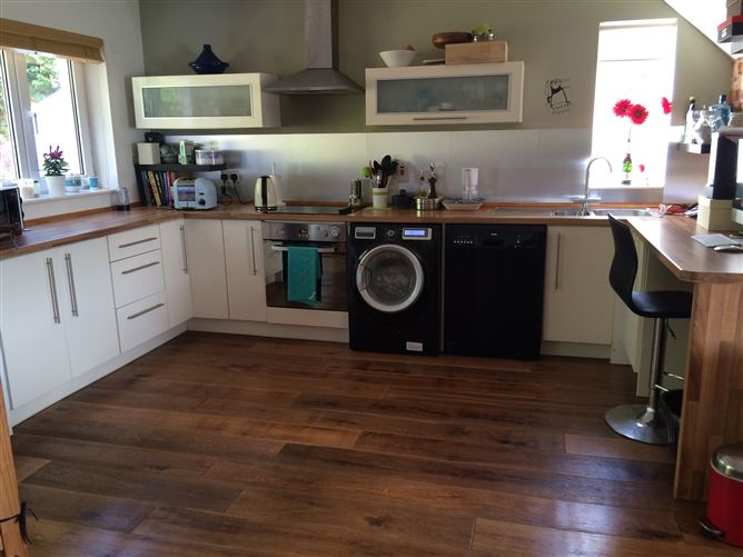 7 Lee Valley, Clashnure, Ovens, Cork
