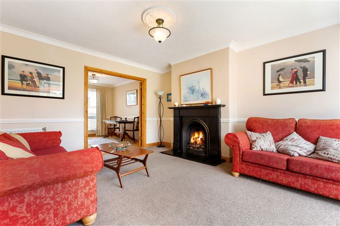 10 Kingston Heights, Ballinteer, Dublin 16