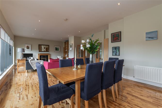 21 East Courtyard, Cabinteely, Dublin 18