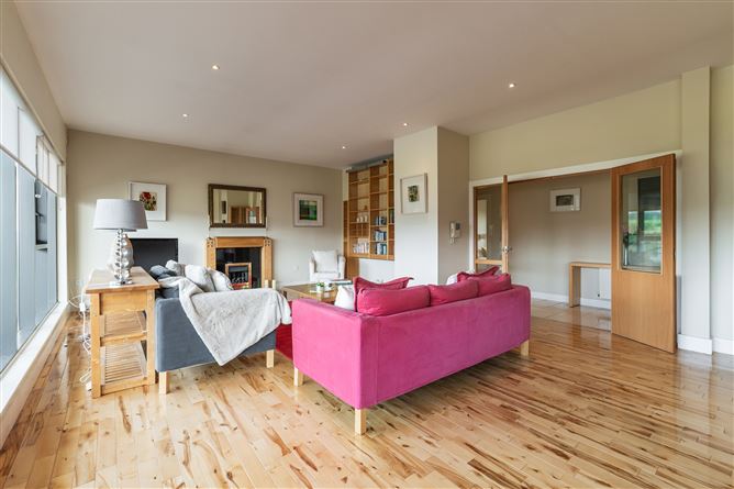 21 East Courtyard, Cabinteely, Dublin 18