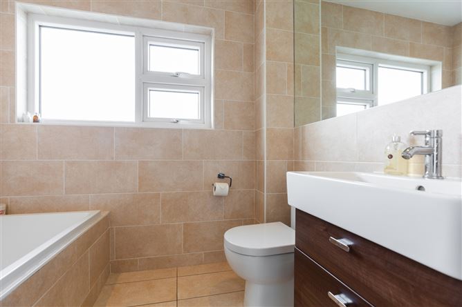 39 Bayview Drive, Killiney, Co. Dublin