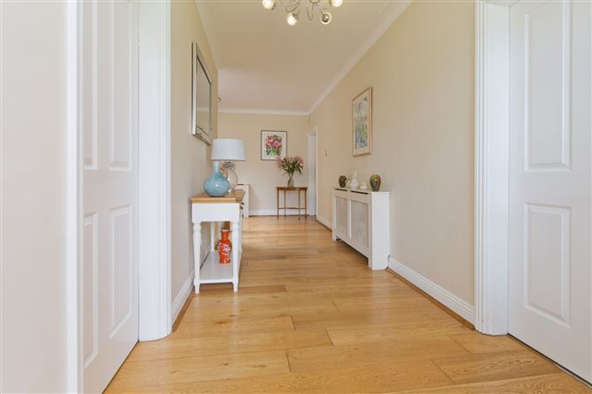 5 Avondale Crescent, Killiney, Co. Dublin