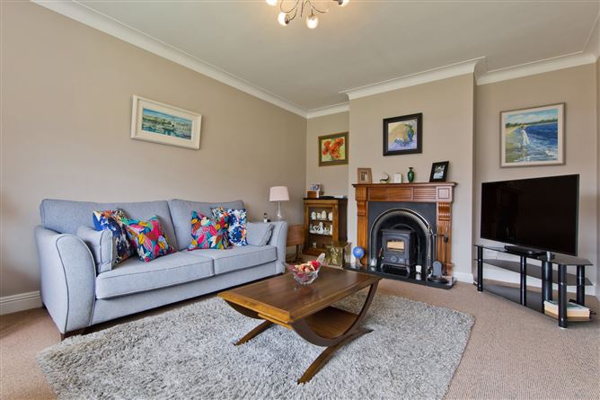5 Avondale Crescent, Killiney, Co. Dublin