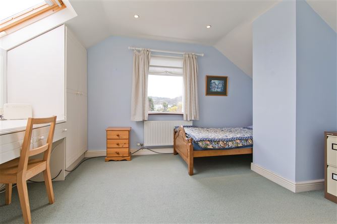 5 Avondale Crescent, Killiney, Co. Dublin