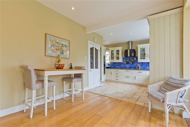 5 Avondale Crescent, Killiney, Co. Dublin