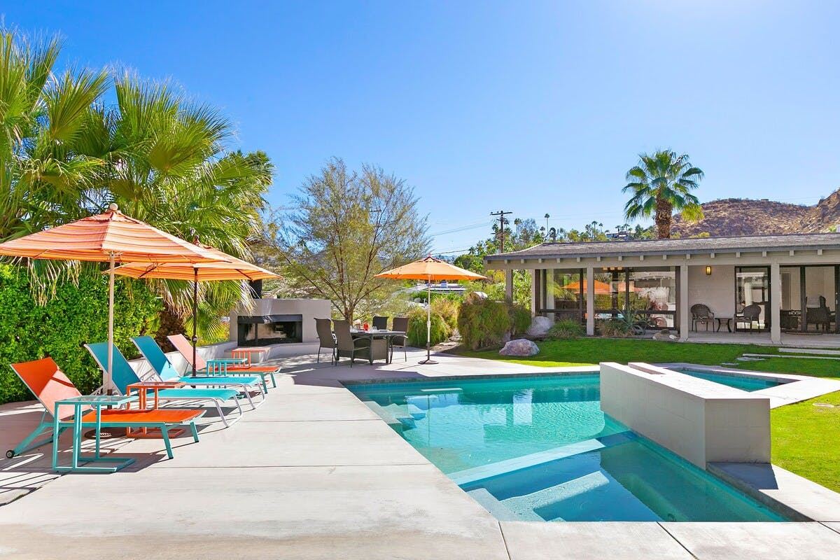 A Lodge Under Sands,Palm Springs,California,USA