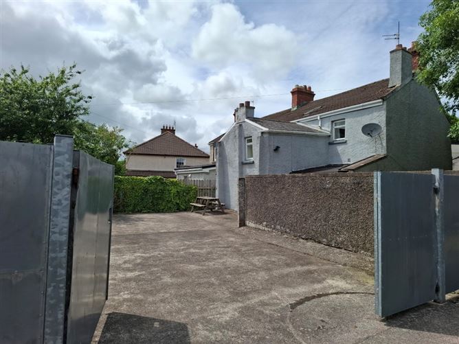 1 Clashduv Villas, Glasheen Road, Glasheen, Cork