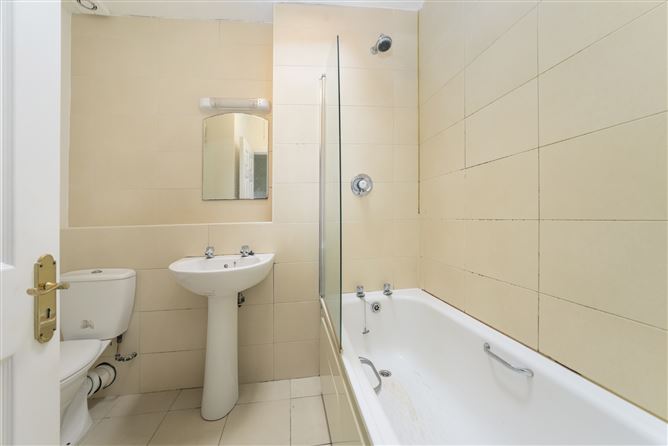 19 DUNDELA HAVEN, Sandycove, County Dublin