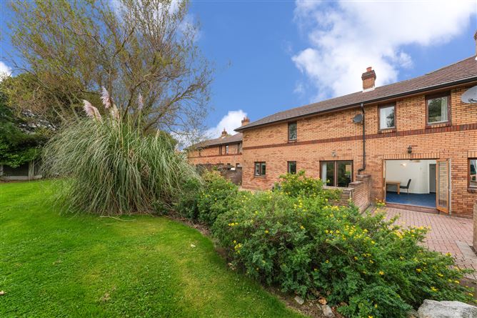 19 DUNDELA HAVEN, Sandycove, County Dublin