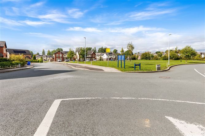 6 Cois Glaisin Avenue, Johnstown, Navan, Co. Meath
