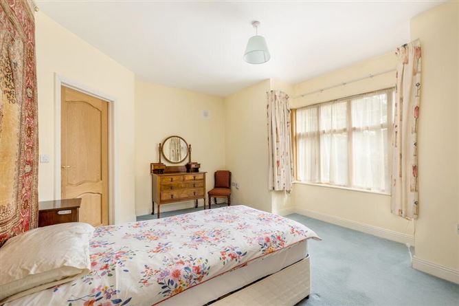 21 Chalet Gardens, Lucan, Dublin