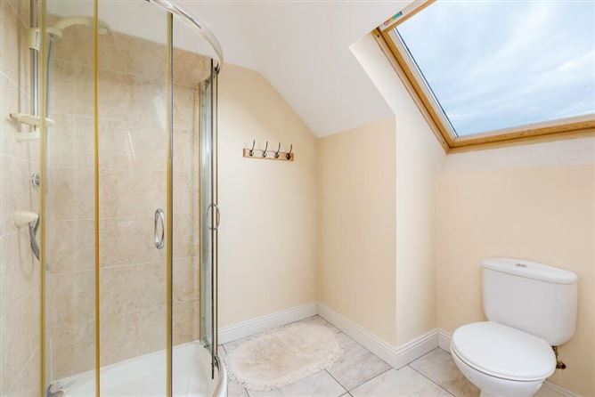21 Chalet Gardens, Lucan, Dublin
