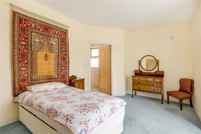 21 Chalet Gardens, Lucan, Dublin