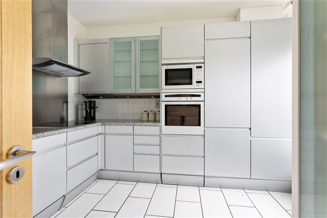 12 Swift Hall, Carrickmines Wood, Carrickmines, Dublin 18