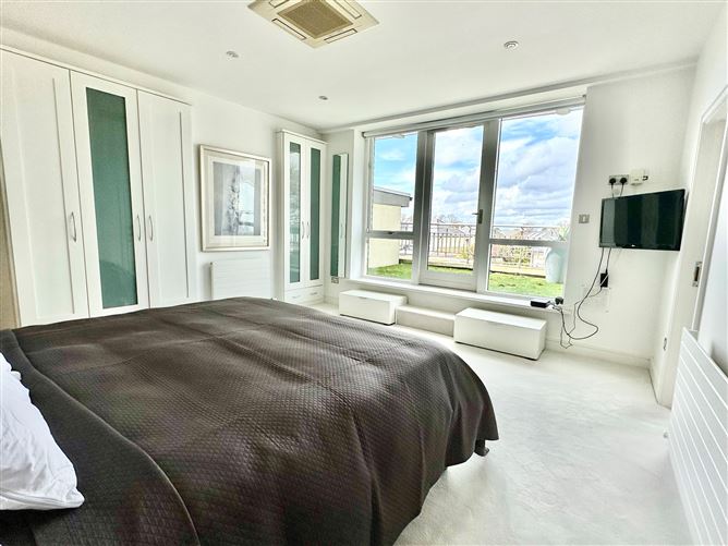 12 Swift Hall, Carrickmines Wood, Carrickmines, Dublin 18