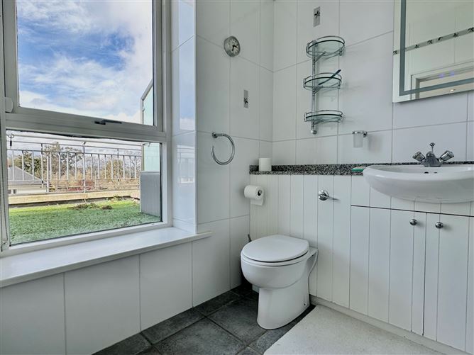 12 Swift Hall, Carrickmines Wood, Carrickmines, Dublin 18