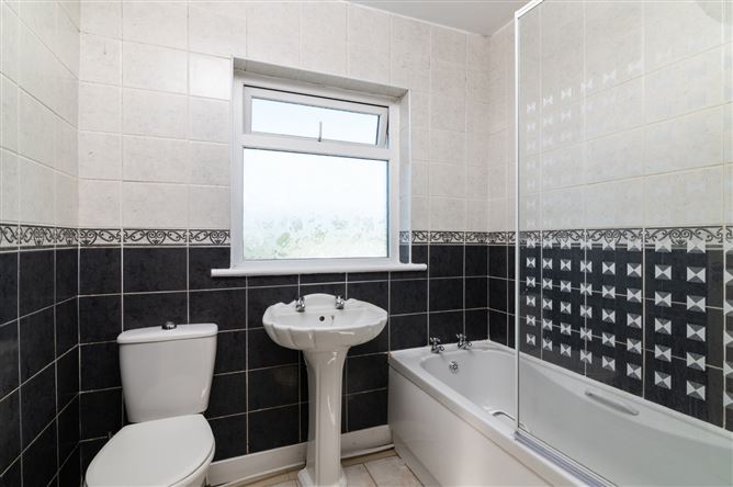 3 Sycamore Drive, Ballycumber, Offaly
