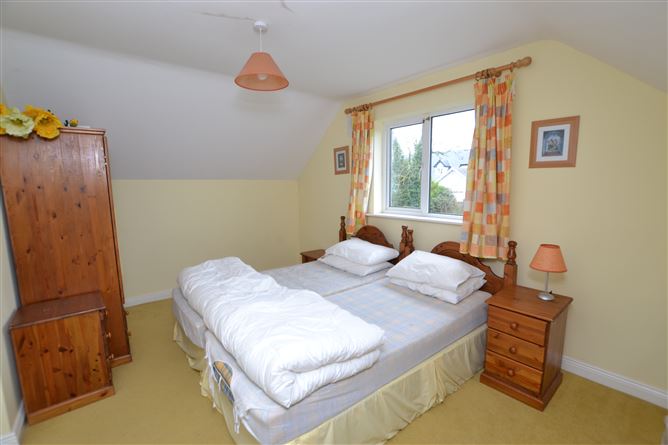 37 Glen Richards Cove, Poulshone, Gorey, Wexford