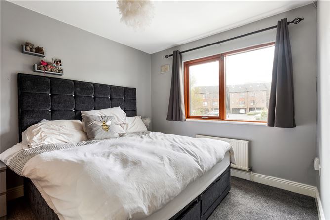 2 Hunters Green, Ballycullen, Dublin 24