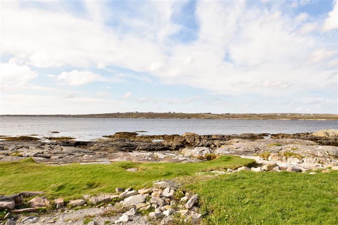 Bothar Bui, Carraroe, Galway