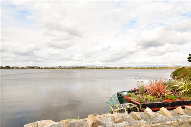 Bothar Bui, Carraroe, Galway