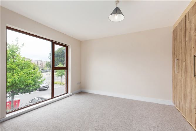 5 Castlegate Close, Lucan,   Dublin