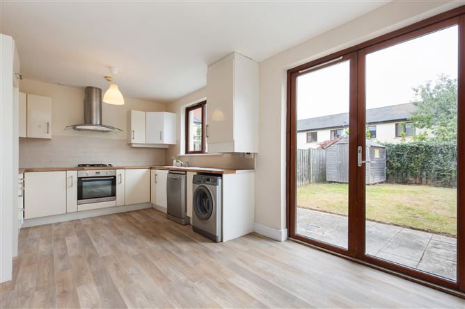 5 Castlegate Close, Lucan,   Dublin