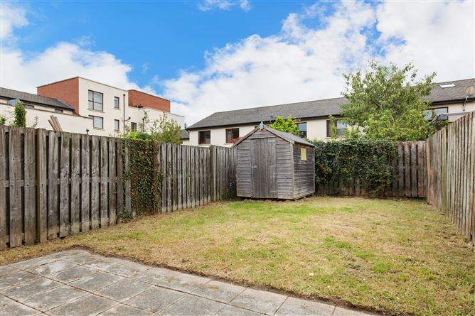 5 Castlegate Close, Lucan,   Dublin