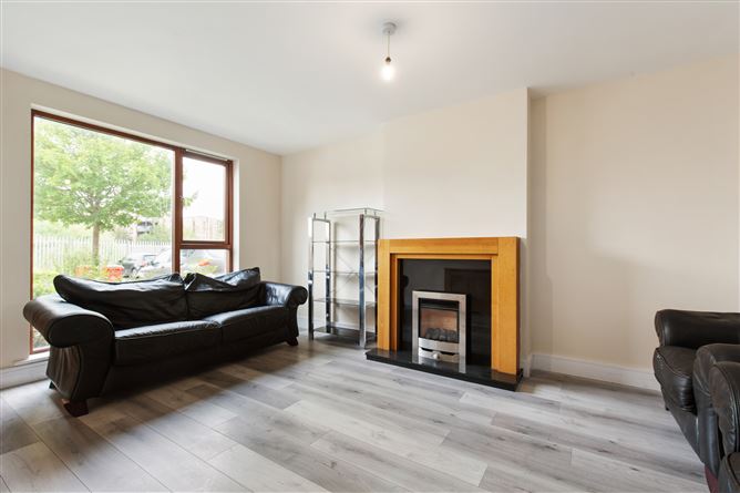 5 Castlegate Close, Lucan,   Dublin