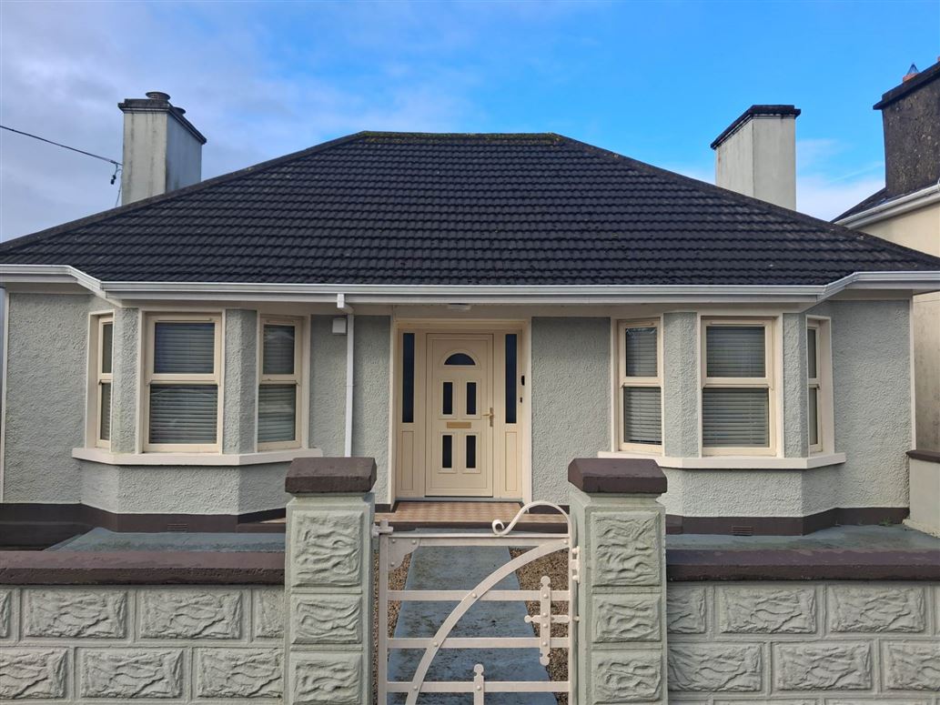 Circular Road, Ennistymon, County Clare