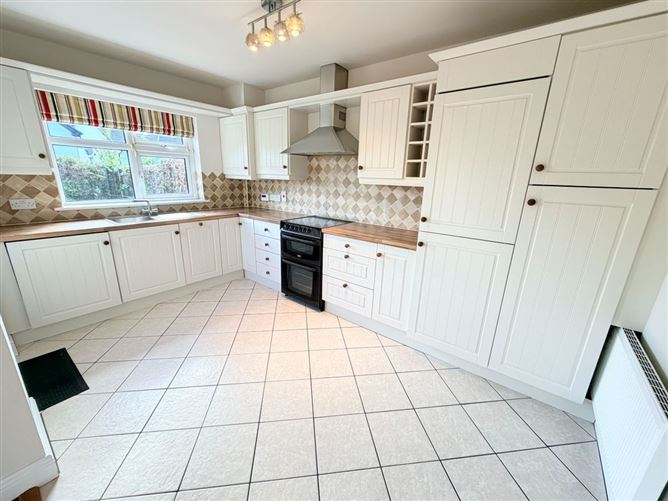 Photo 7 of 20 — 91 Clonlea, Mount Oval Village, Rochestown, Cork