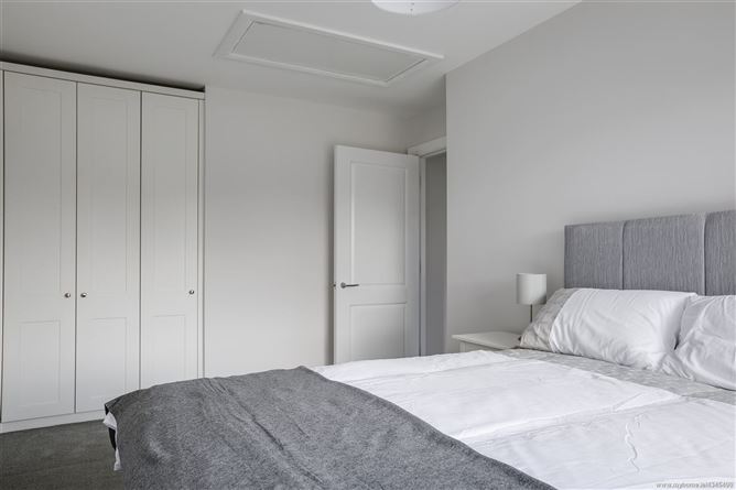 1B Cypress Park, Templeogue, Dublin 6W