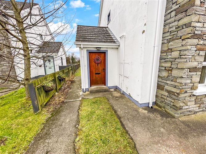 17 Cill Greine, Lismonaghan, Letterkenny, Co. Donegal