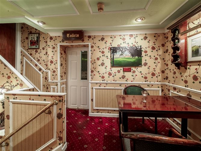 Sean Tierneys Bar & Restaurant, 13 Connell Street, Clonmel, Co. Tipperary