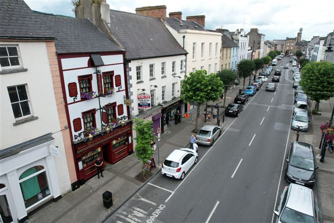 Sean Tierneys Bar & Restaurant, 13 Connell Street, Clonmel, Co. Tipperary