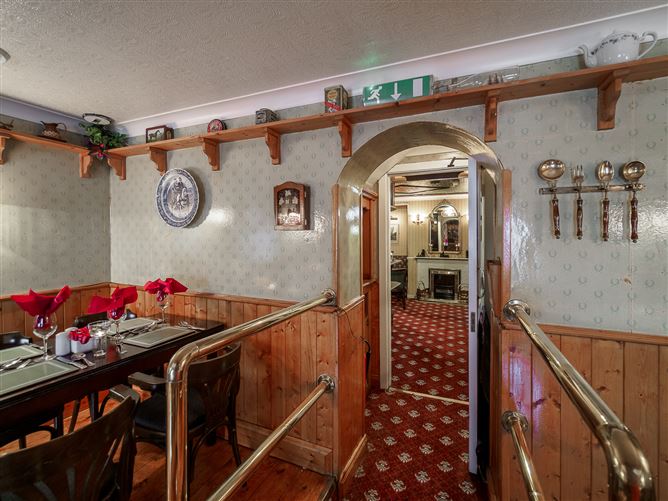 Sean Tierneys Bar & Restaurant, 13 Connell Street, Clonmel, Co. Tipperary